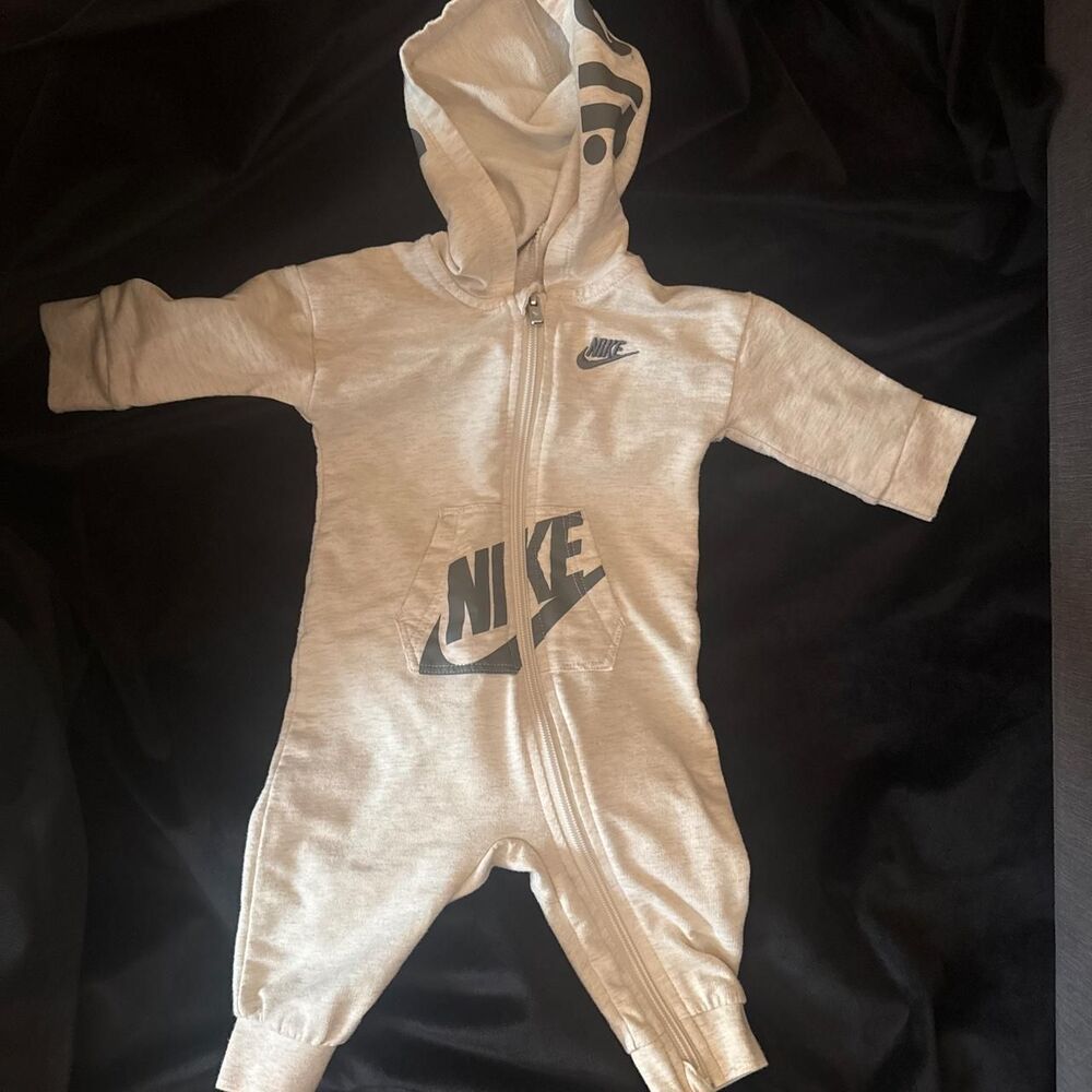 Nike Men's White and Grey Jumpsuit